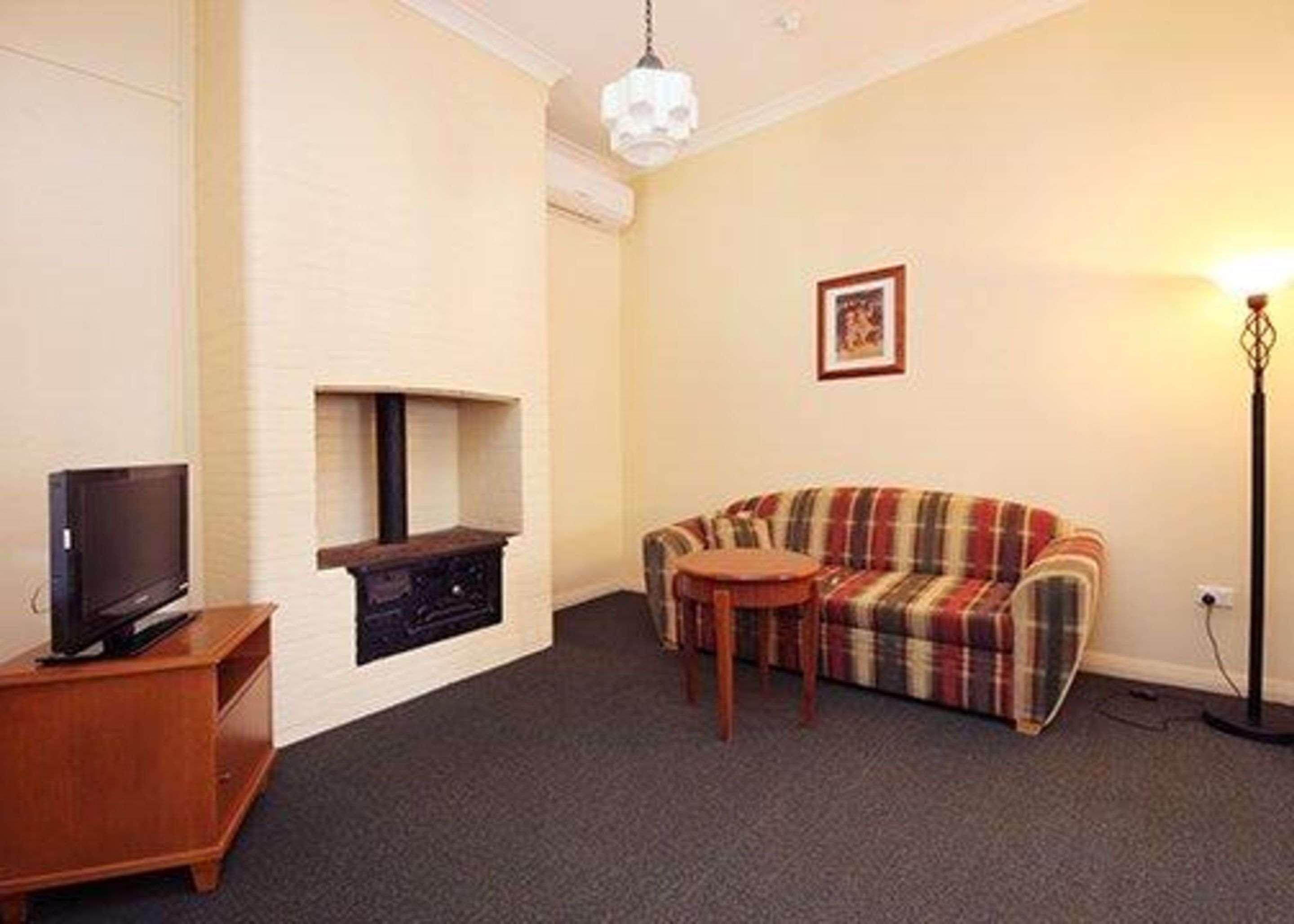 Quality Inn Grafton Exterior photo