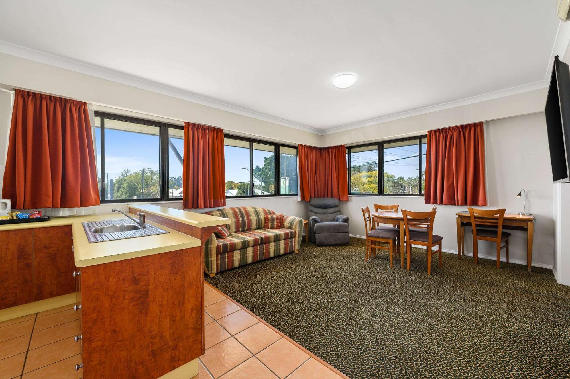 Quality Inn Grafton Exterior photo