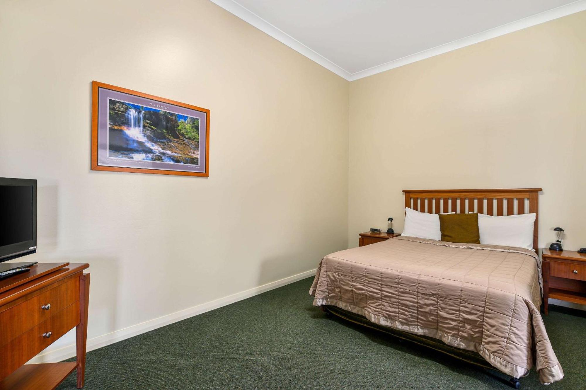 Quality Inn Grafton Exterior photo